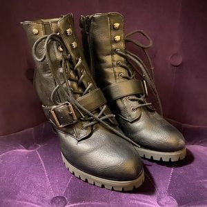 combat ankle booties
